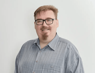 Nate Custers Headshot