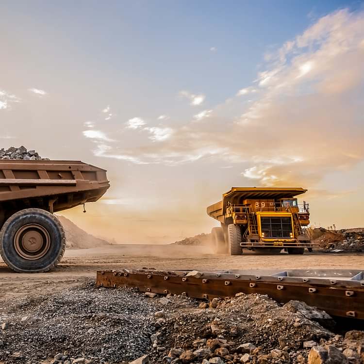 Platinum Palladium Mining dump truck for transporting rocks